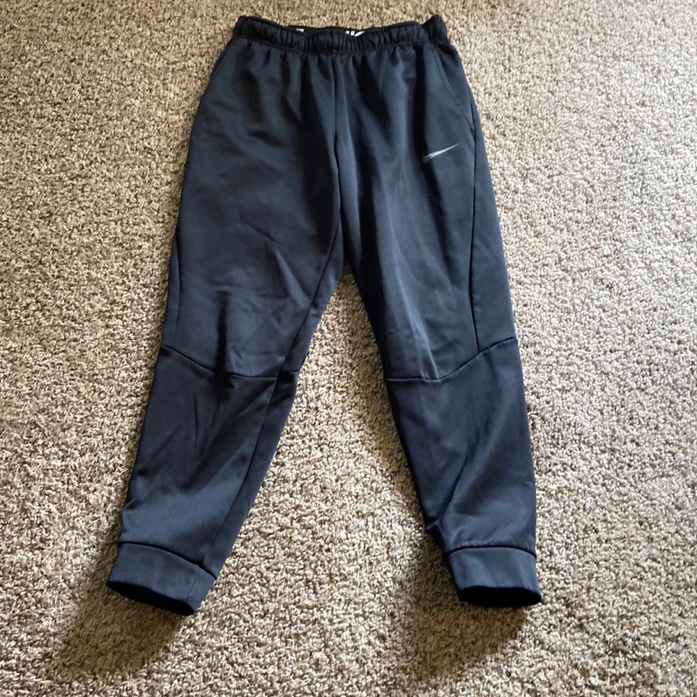Nike Men’s joggers.  Black.  Medium.